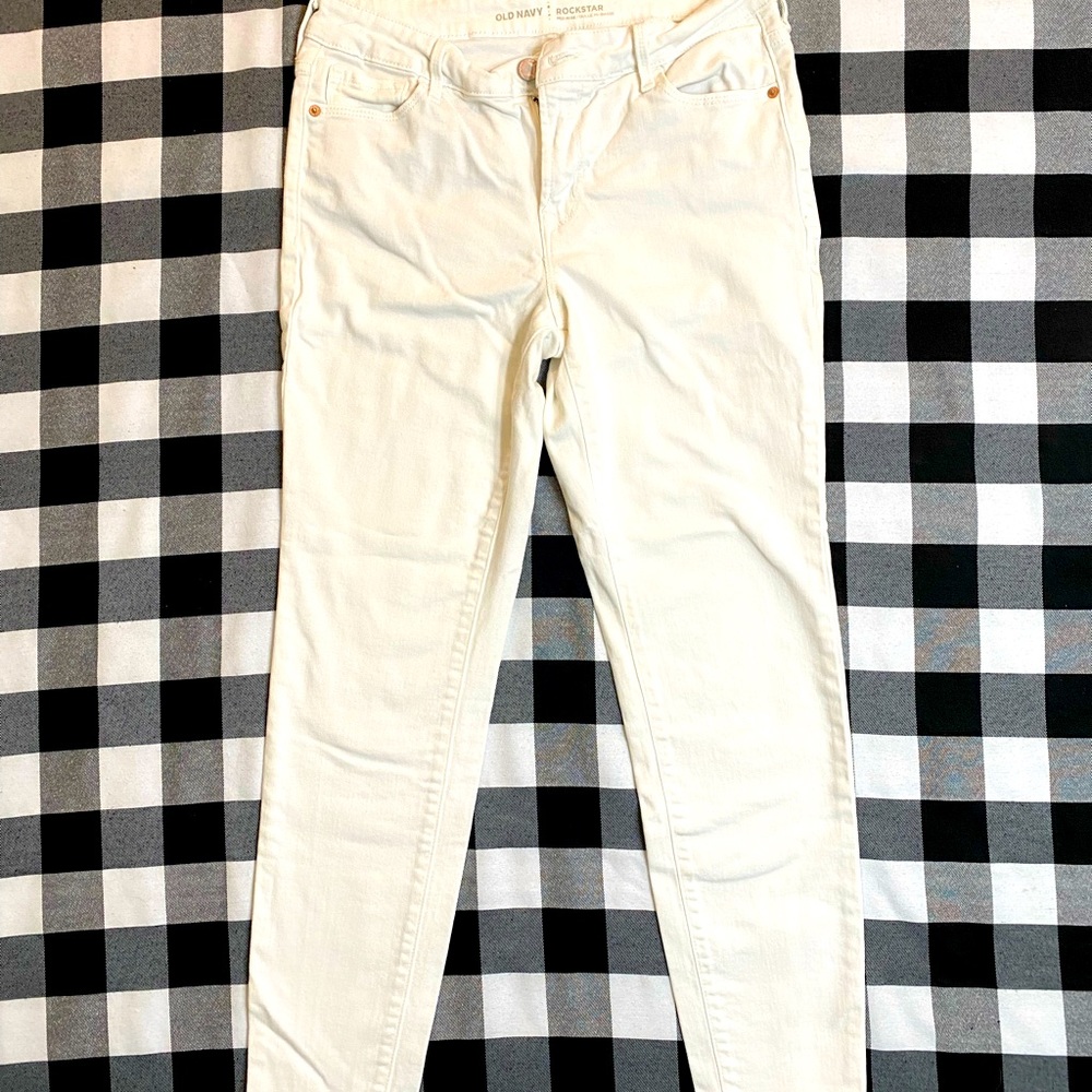 Old Navy Rockstar Capri Pants size 6